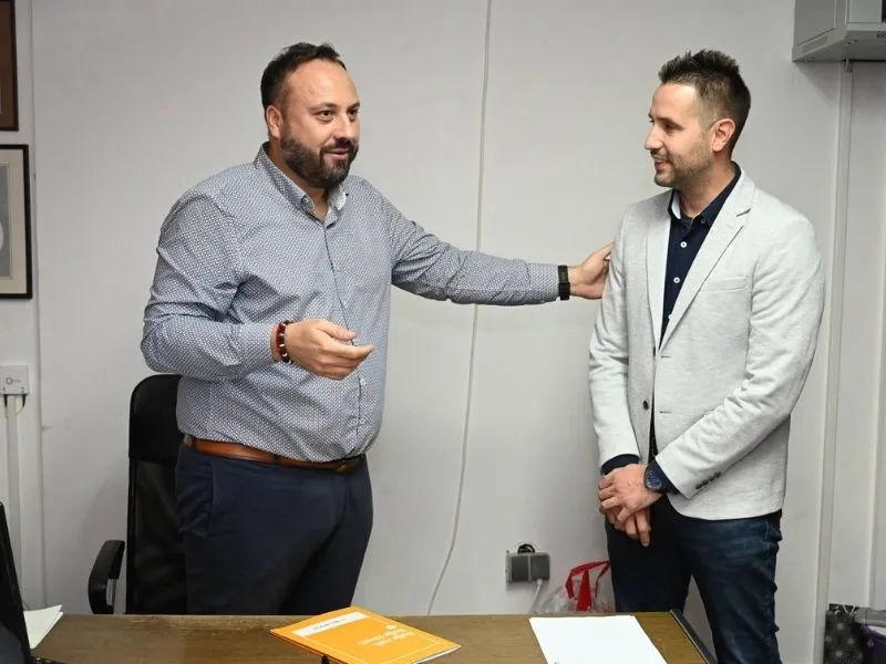 Budilnik i za tišinu o problemima gluvih