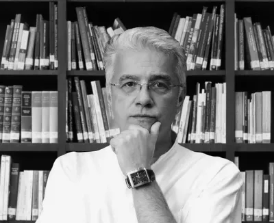 Prof. dr Tihomir V. Ilić