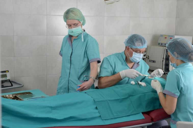 MedikDent hirurgija