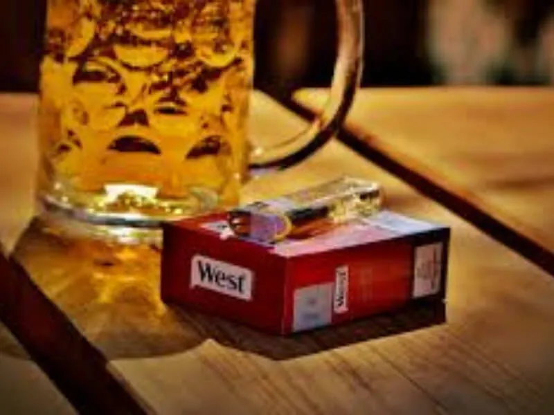 Akolohol i cigarete opasniji od ekstazija i LSD-a
