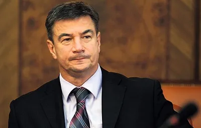 Ministar Knežević tvrdi da je mleko u Srbiji bezbedno